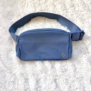 Lululemon Everywhere Belt Bag 1L Oasis Blue